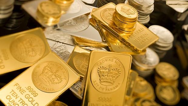 贵金属价格波动解析：近期市场影响因素深度分析